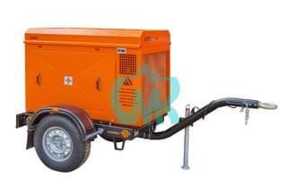 Винтовой электрический компрессор передвижной ЗИФ-СВЭ-3,0/0,7 в кожухе